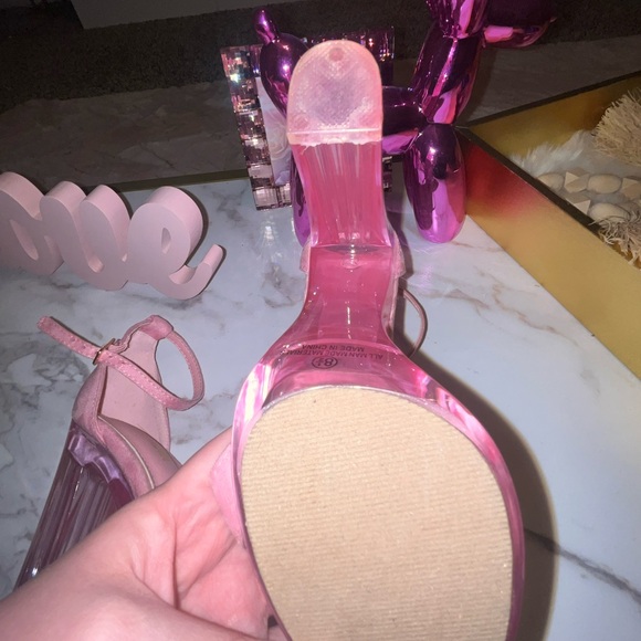 Brand new fashion nova heels - Picture 3 of 3